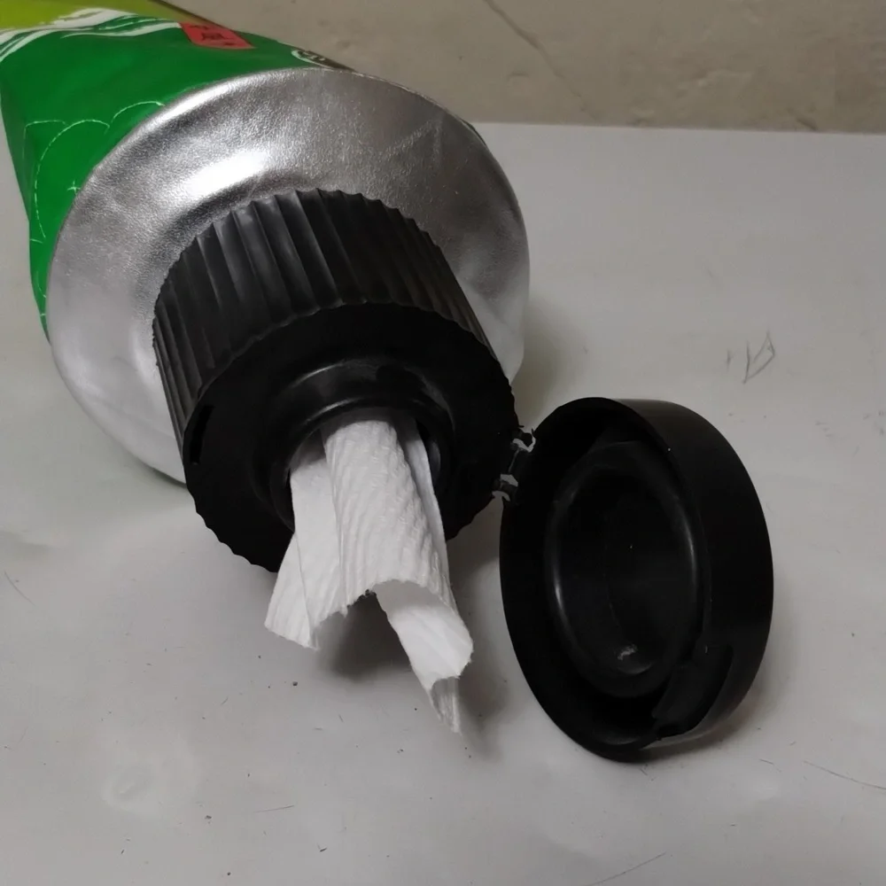 Really Cool Wasabi Tube Hanging Tissue Dispenser - Picture 7 of 11